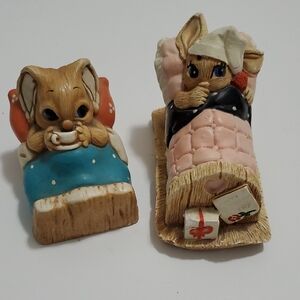 Set Of 2 Vintage Ceramic Rabbits
